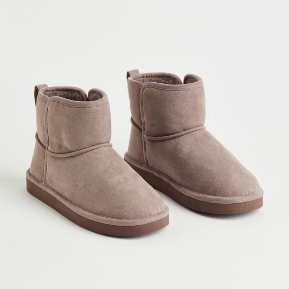 H&M Warm Lined Boots Ugg style